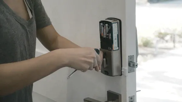 How to Install a Smart Lock For You Home?